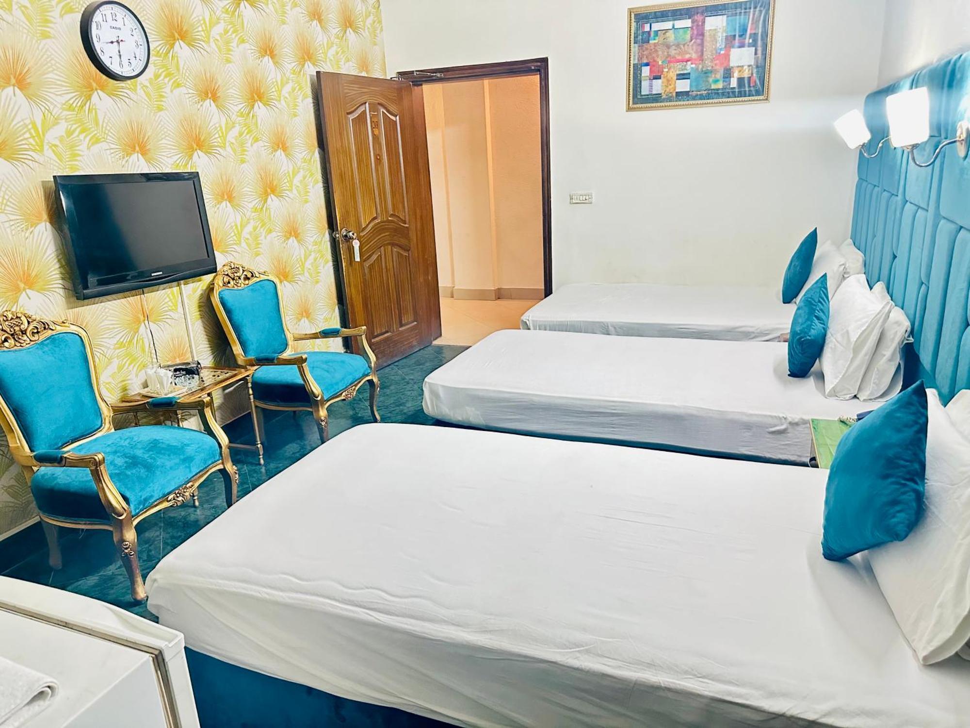 Fiesta Inn Hotel & Resorts ムルターン エクステリア 写真