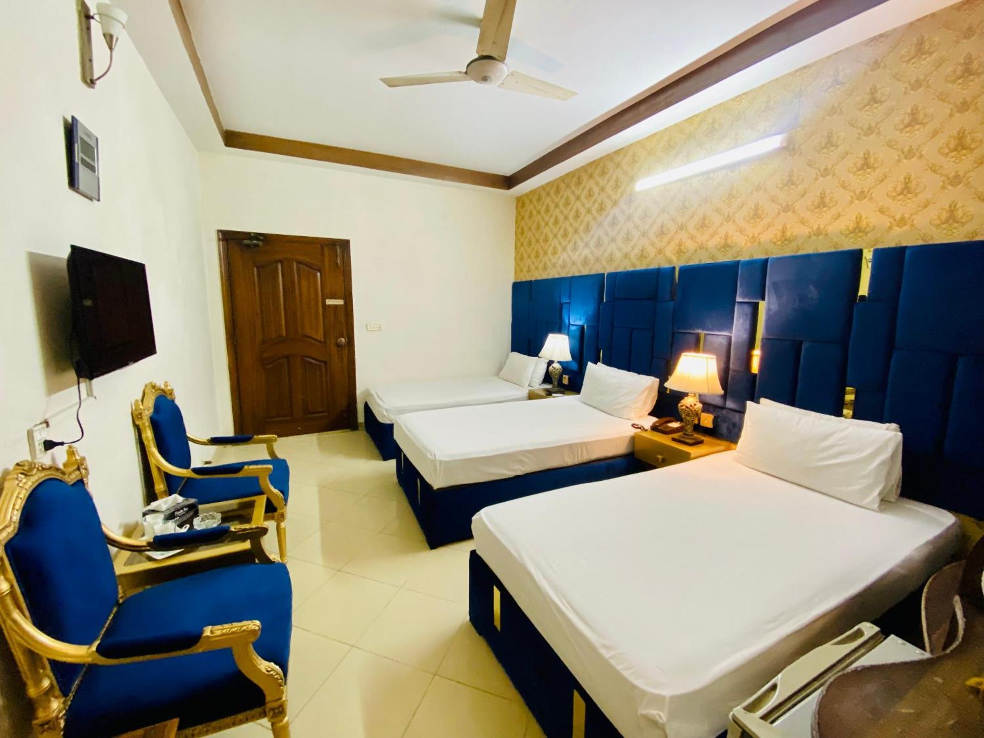 Fiesta Inn Hotel & Resorts ムルターン エクステリア 写真
